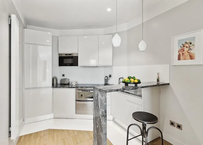 Bnbnova - Le Marais & Place Des Vosges パリ