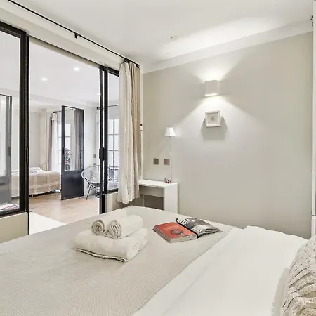 Bnbnova - Le Marais & Place Des Vosges Appartement Parijs